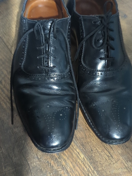 Allen Edmonds Wallis Black Leather Brogue Lace-Up Oxfords main image 5